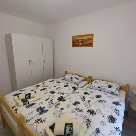 Lea Apartament Apartment